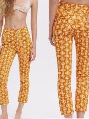 ZARA High-Rise Printed Crop Pants in Mustard